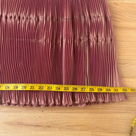 LILITH France Midi Skirt Iridescent Shimmer Rose Pink Pleated A-Line Size Large - Picture 15 of 16
